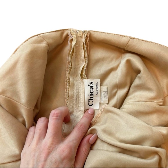 GOLD HALTER NECK EVENING DRESS - Picture 8 of 8